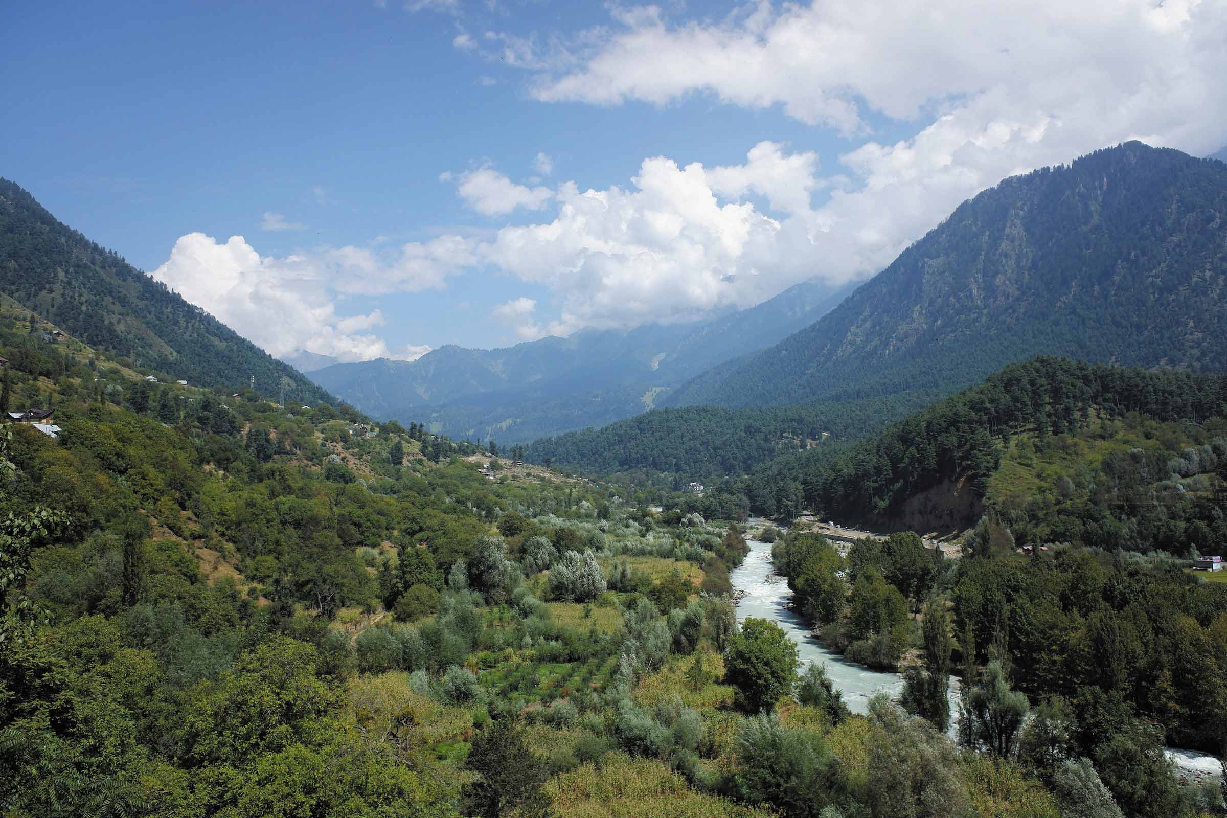 Rakshit Special Kashmir with Vaishnodevi tour